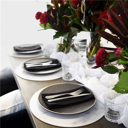 1310186 1310184 1310183 1310187 1310789 1310188 1310185 TABLEKRAFT_OSCAR_CUTLERY_6_SQUARE_LIFESTYLE_LR
